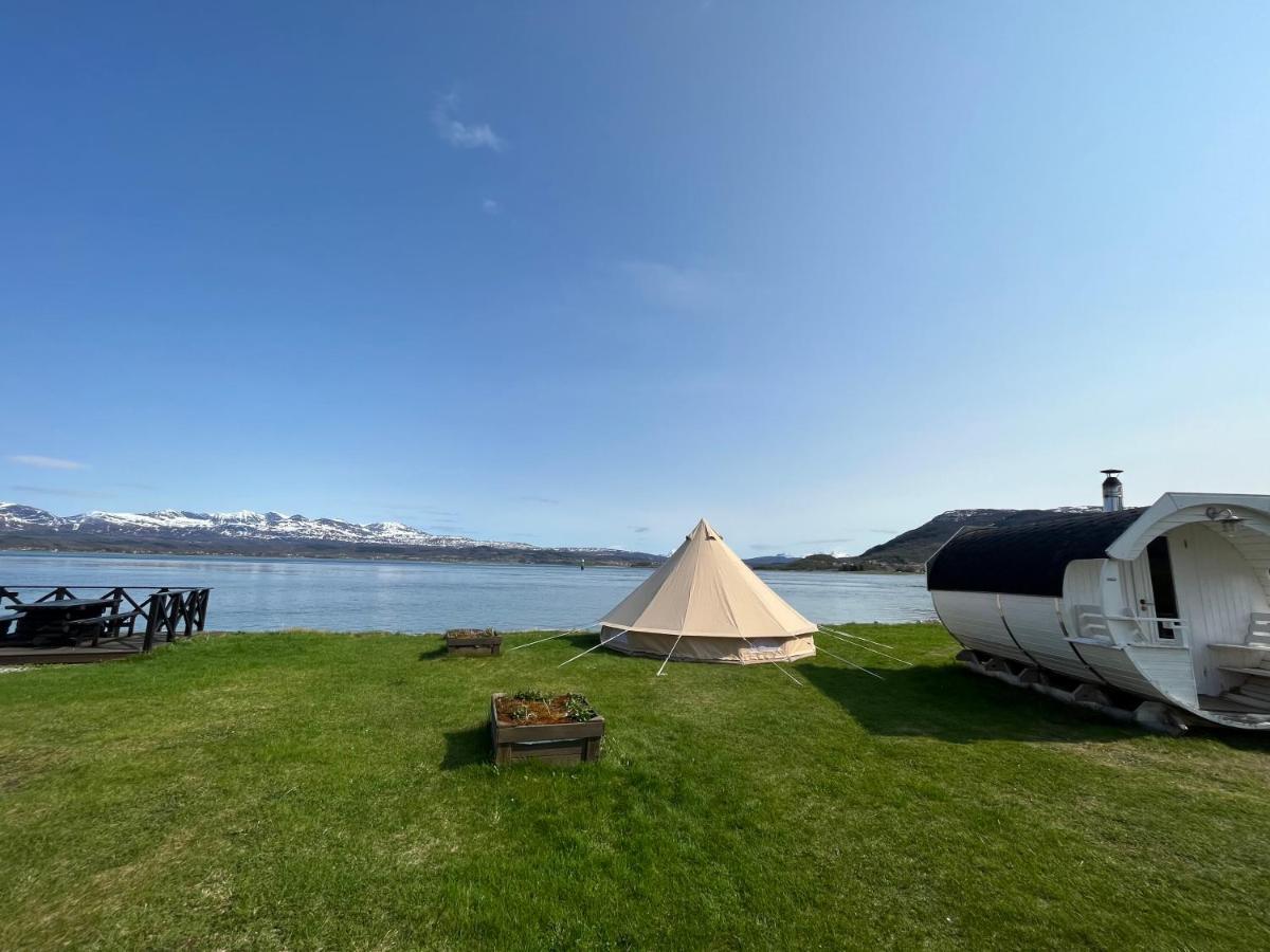 Sandtorgholmen Glamping ภายนอก รูปภาพ