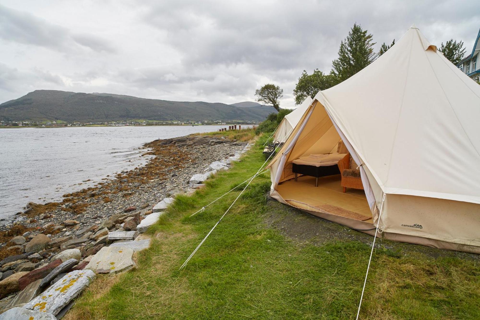 Sandtorgholmen Glamping ภายนอก รูปภาพ