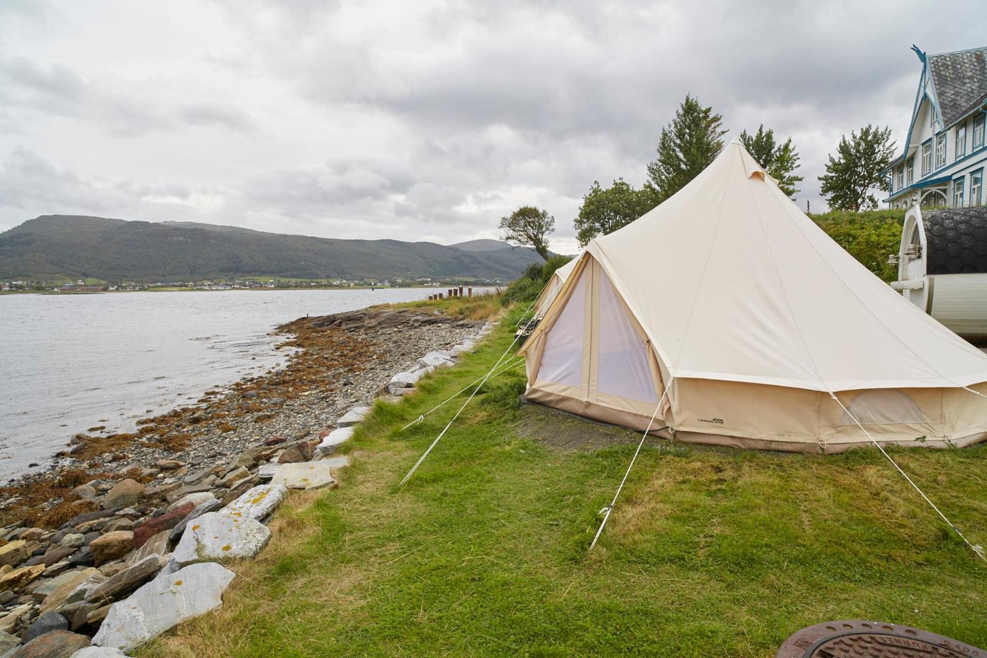 Sandtorgholmen Glamping ภายนอก รูปภาพ